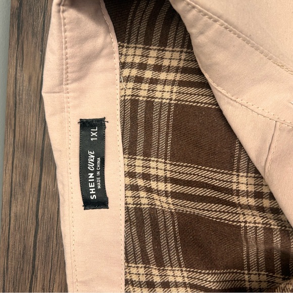 SHEIN Shirt Women’s 1X Brown Long Sleeve Button Down Patch Work - Picture 2 of 7